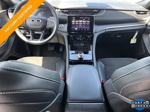 Used 2023 Jeep Grand Cherokee L Laredo AWD/4WD image 17