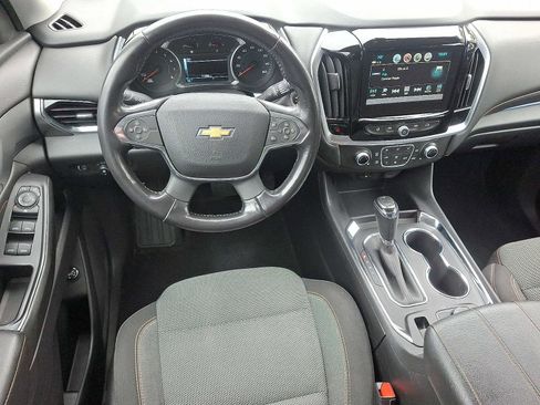 Used 2018 Chevrolet Traverse LT image 12