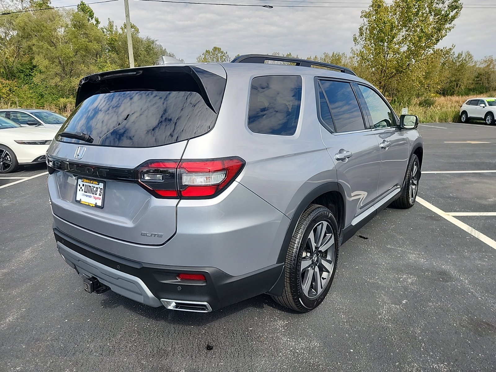 Used 2025 Honda Pilot Elite image 8