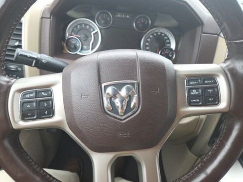 Used 2017 RAM 1500 Laramie w/ Convenience Group image 11