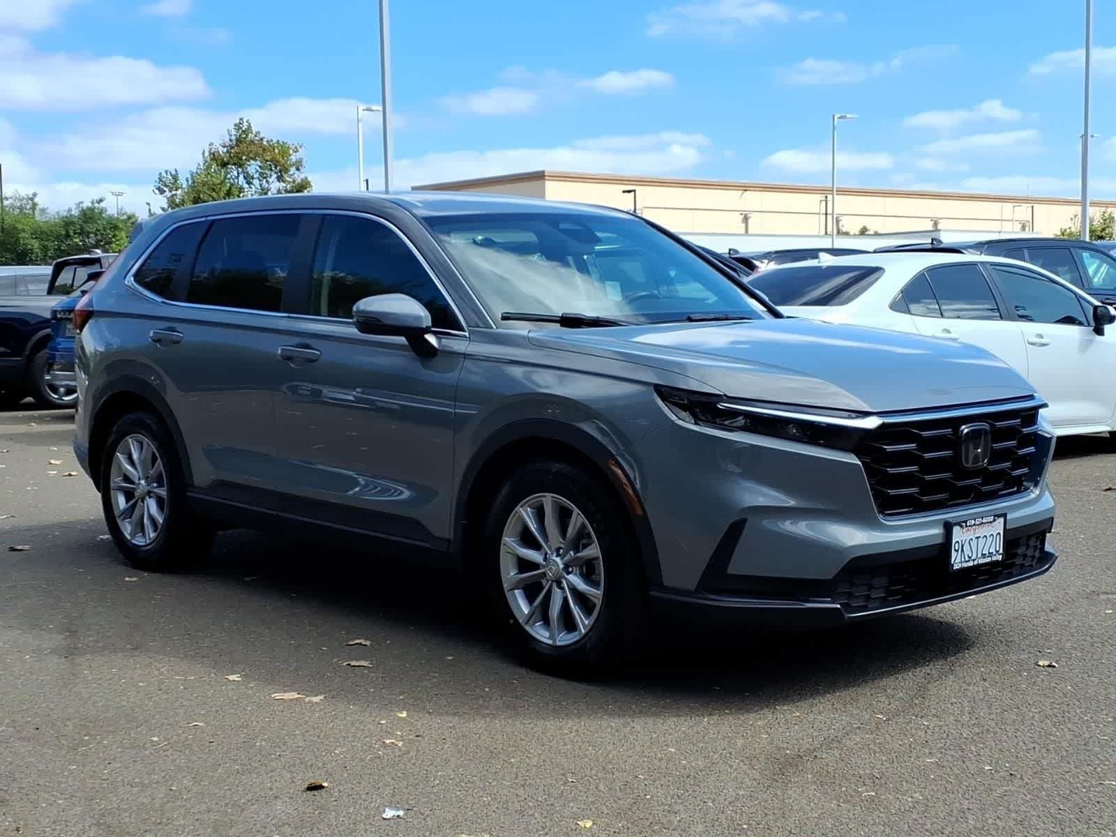 Used 2024 Honda CR-V EX image 3