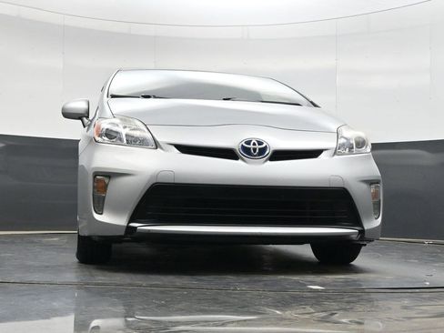 Used 2015 Toyota Prius Two image 25
