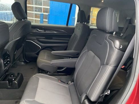 Used 2022 Jeep Grand Cherokee L Laredo w/ Luxury Tech Group I image 33