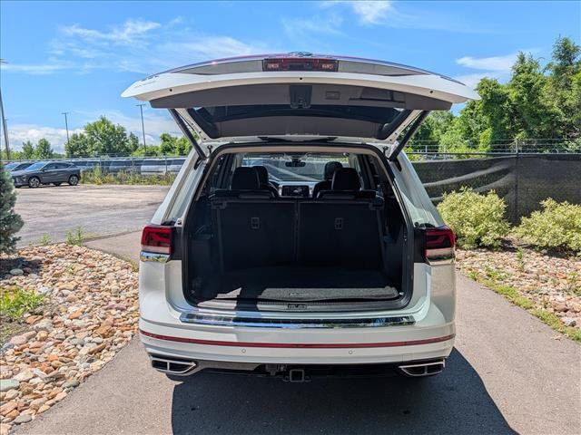Certified 2024 Volkswagen Atlas SEL Premium R-Line AWD/4WD image 25