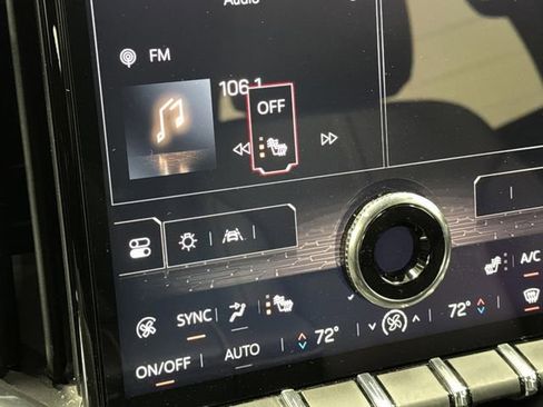 Used 2024 GMC Acadia Elevation w/ Trailering Package image 7