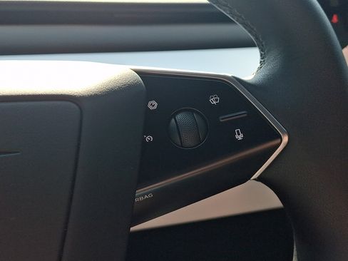 Used 2024 Tesla Cybertruck AWD Crew Cab image 19