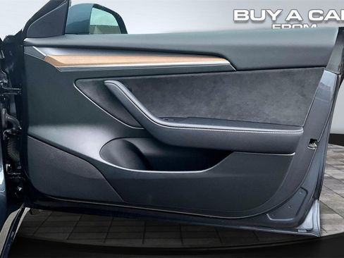 Used 2022 Tesla Model 3 Long Range image 23