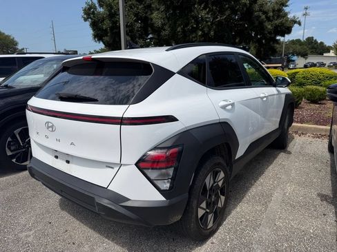 Used 2024 Hyundai Kona SEL AWD/4WD image 3