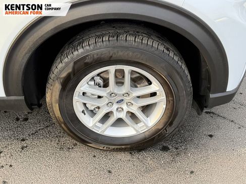 Used 2025 Ford Explorer Active image 15