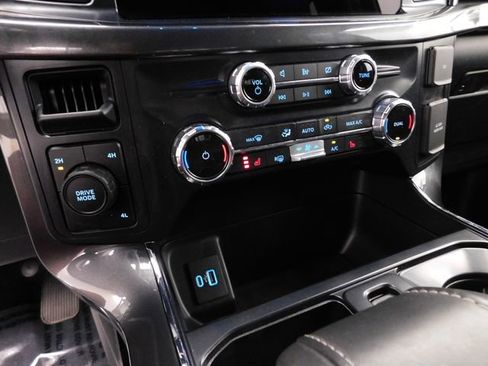 Used 2022 Ford F150 XLT w/ Equipment Group 302A High image 29