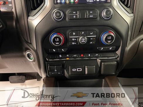 Used 2021 Chevrolet Silverado 1500 LT Trail Boss w/ Convenience Package II AWD/4WD image 46