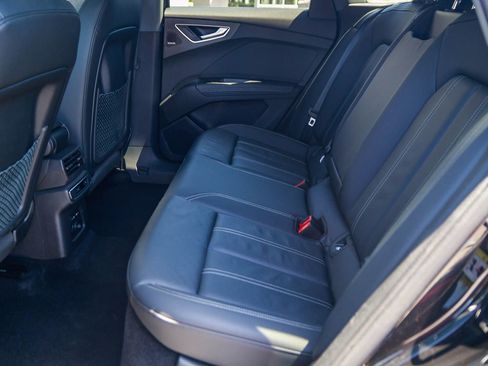 Used 2023 Audi Q4 e-tron Premium Plus w/ Premium Plus RWD image 19