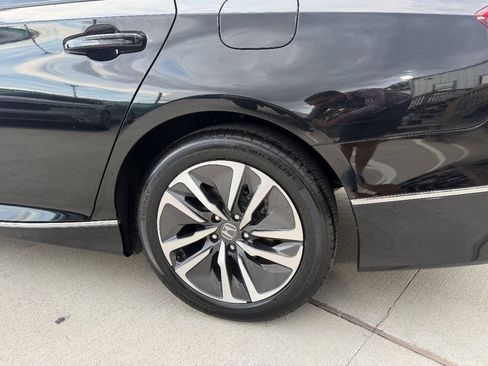 Used 2021 Honda Accord EX-L image 17