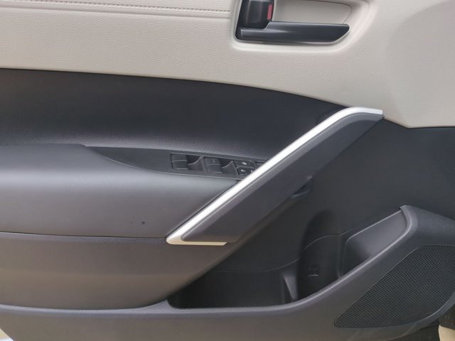 Used 2026 Toyota Corolla Cross L FWD image 16