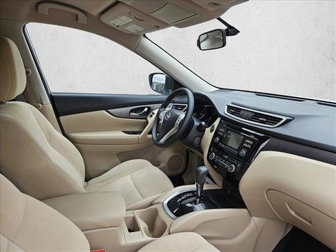 Used 2016 Nissan Rogue SV FWD image 7