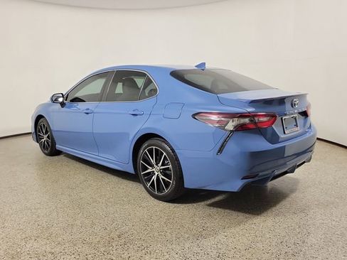 Used 2024 Toyota Camry SE FWD image 7