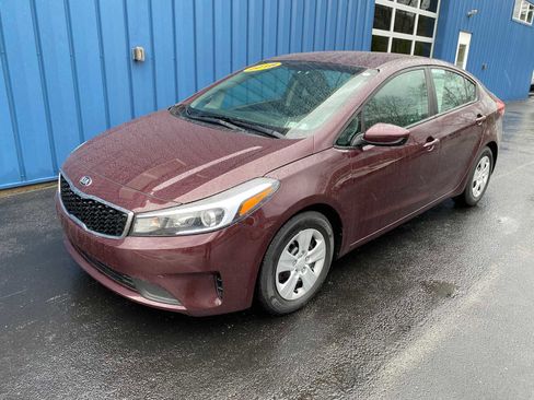 Used 2018 Kia Forte LX image 2