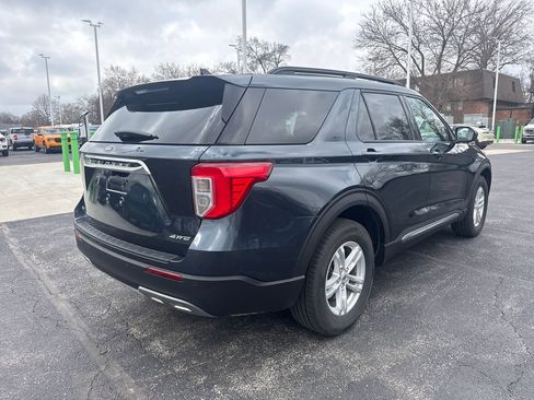Used 2024 Ford Explorer XLT w/ Equipment Group 202A image 7