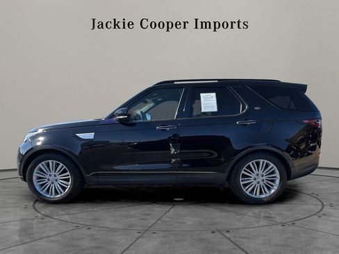 Used 2017 Land Rover Discovery HSE Luxury image 2