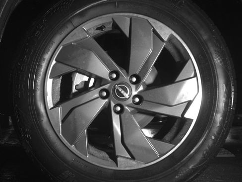 Used 2025 Nissan Rogue SV image 12