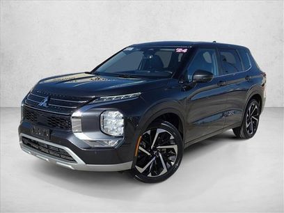 Used 2024 Mitsubishi Outlander SE