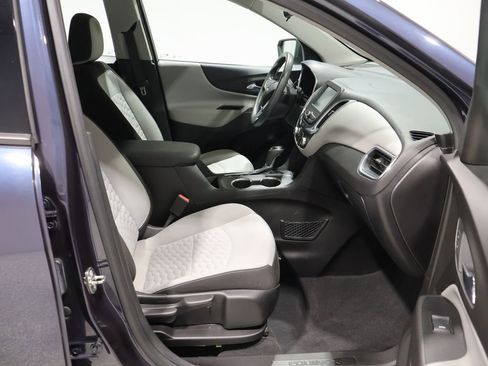 Used 2018 Chevrolet Equinox LS FWD image 23