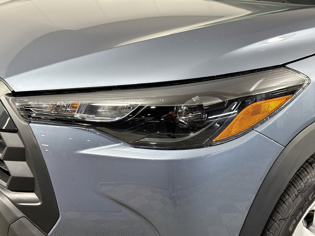 New 2026 Toyota Corolla Cross LE AWD/4WD image 3
