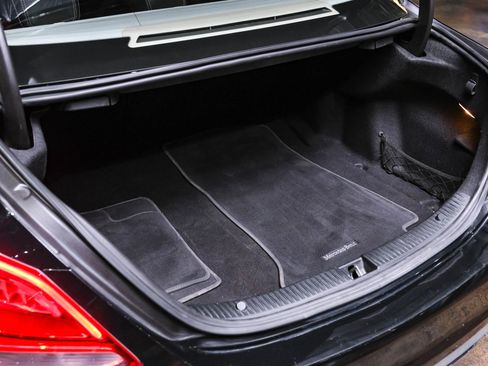 Used 2015 Mercedes-Benz C 300 Sedan image 49