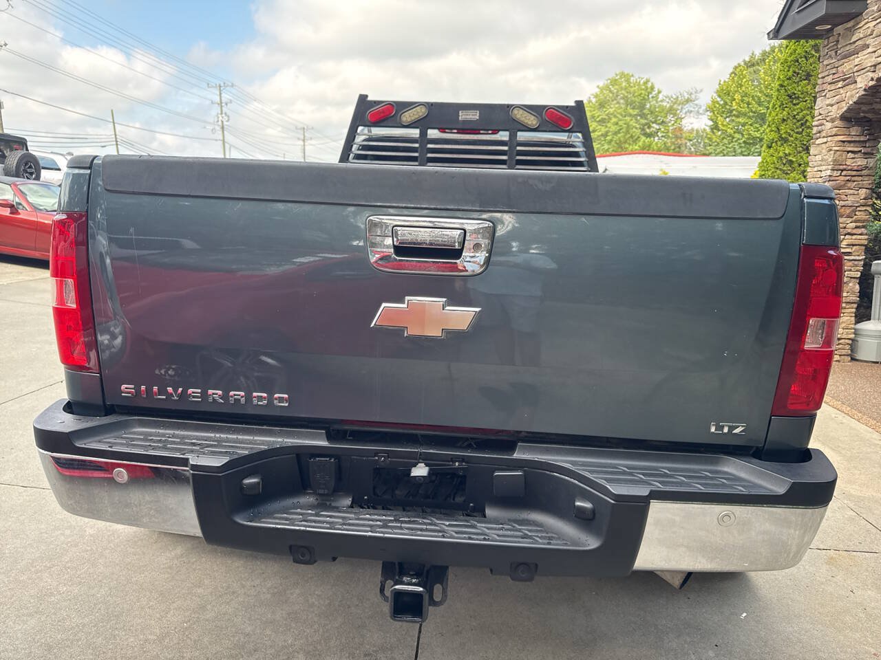 Used 2008 Chevrolet Silverado 3500 LTZ w/ EZ-Lift Tailgate Package AWD/4WD image 4