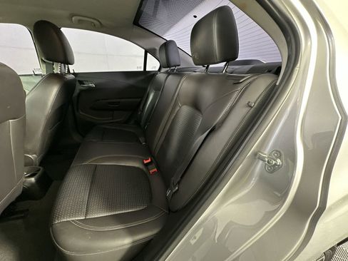 Used 2019 Chevrolet Sonic Premier FWD image 23