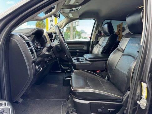 Used 2024 RAM 2500 Laramie AWD/4WD image 12