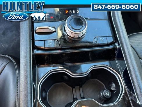 Used 2022 Jeep Grand Cherokee Limited 4xe w/ Luxury Tech Group II image 23