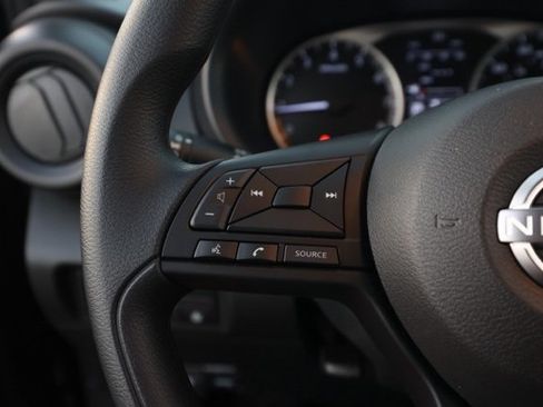 New 2025 Nissan Kicks Play S image 26
