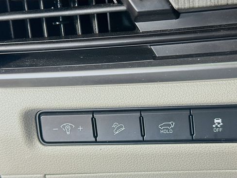 Used 2025 Kia Telluride EX image 16