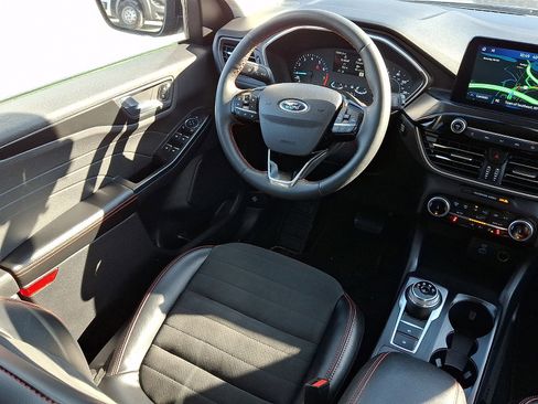 Certified 2022 Ford Escape SEL w/ SEL Stealth AWD Package image 14