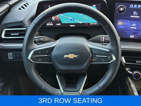 Used 2026 Chevrolet Traverse LT AWD/4WD image 25