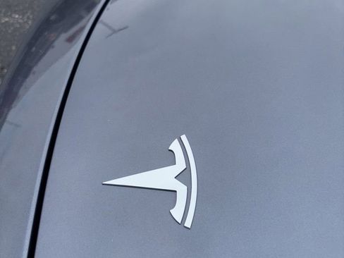 Used 2023 Tesla Model Y Long Range AWD/4WD image 9