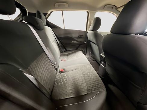 Used 2022 Nissan Kicks S FWD image 25