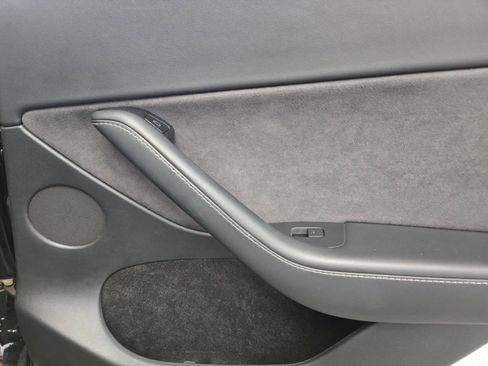 Used 2023 Tesla Model Y Long Range image 8