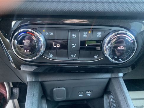 New 2025 Chevrolet TrailBlazer LT w/ Convenience Package FWD image 22