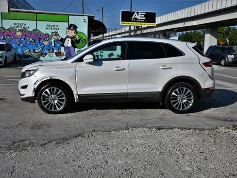 Used 2017 Lincoln MKC Reserve FWD image 7
