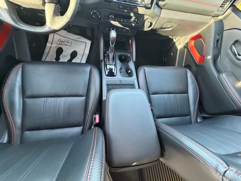 Used 2023 Nissan Frontier PRO-4X w/ Pro-4X Premium Package image 13