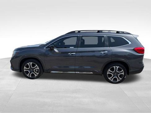 Used 2024 Subaru Ascent Touring AWD/4WD image 4