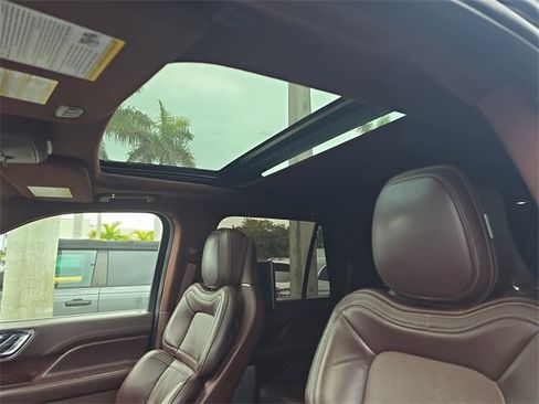 Used 2018 Lincoln Navigator L Black Label image 22