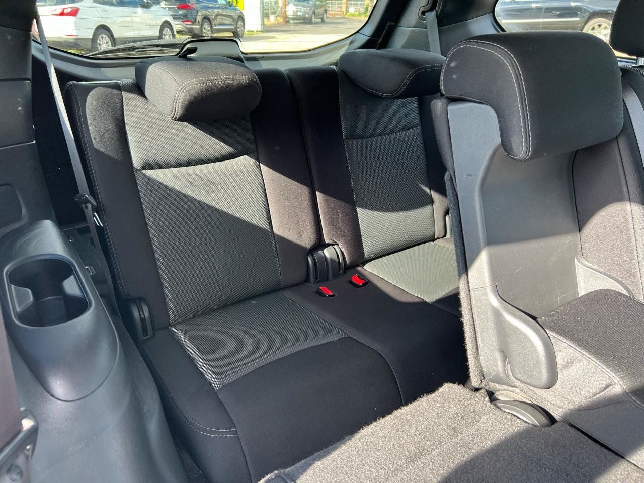 Used 2018 Nissan Pathfinder SV AWD/4WD image 19