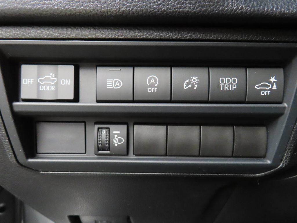 Used 2025 Toyota Tundra SR5 w/ SR5 Convenience Package AWD/4WD image 46