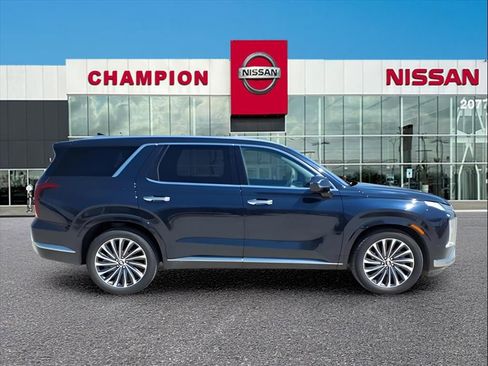 Used 2024 Hyundai Palisade Calligraphy image 8