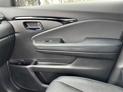 Certified 2020 Honda Passport Touring image 25