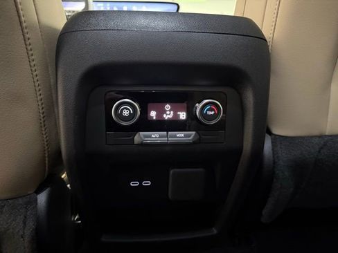 New 2026 Buick Enclave Preferred image 29