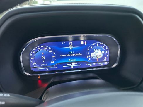 Used 2023 Chevrolet Suburban High Country w/ Premium Package 2 image 27